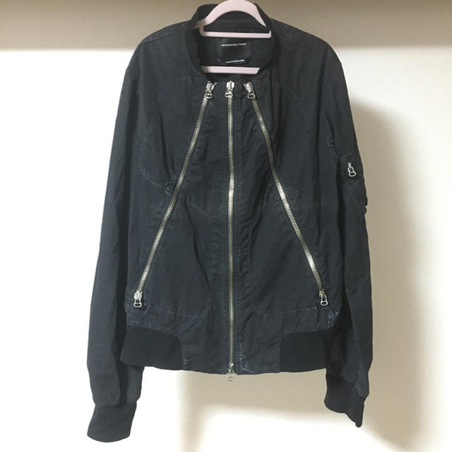 NICOLAS ANDREAS TARALIS - ニコラスアンドレアスタラリス 八の字