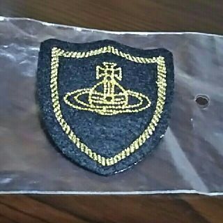 Vivienne Westwood（バッジ/ピンバッジ）のフリマアイテム一覧