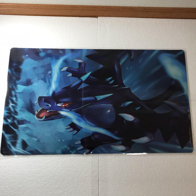 ポケモン プレイマット メガリザードンXの通販 by エクス｜ラクマ