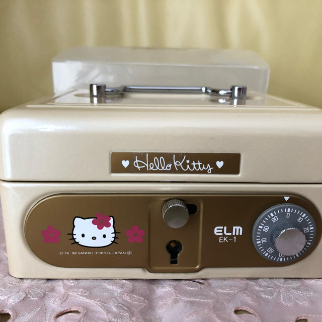 ハローキティ - キティ 手提げ金庫の通販 by みか's shop｜ハロー