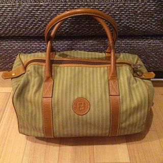 FENDI（ストライプ ・ ボストンバッグ）のフリマアイテム一覧