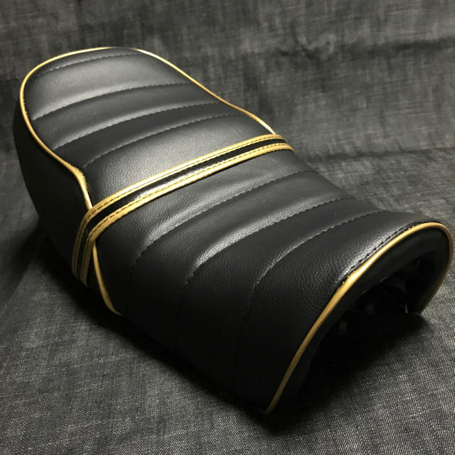 エイプ 50 タックロール シート 新品未使用 刺繍入りの通販 by ちゃっ