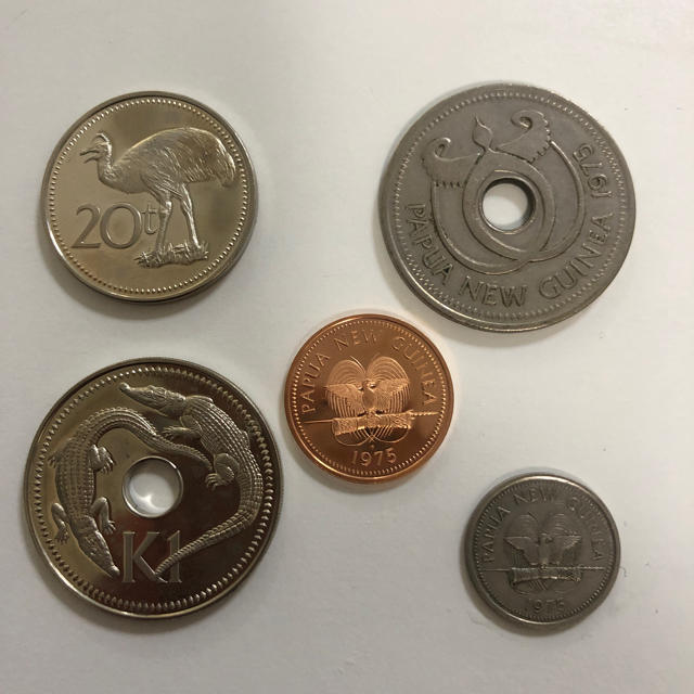 パプアニューギニア 硬貨 1975年の通販 by さくらこ1234's shop｜ラクマ