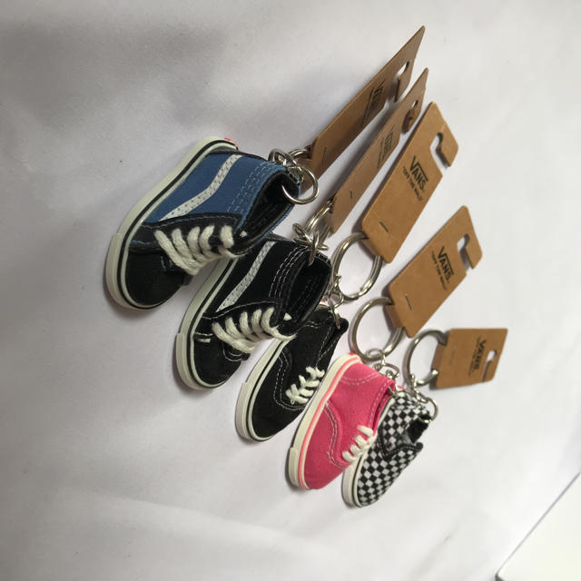 VANS - VANS キーホルダー 海外限定品 日本未発売の通販 by NEW CITY's