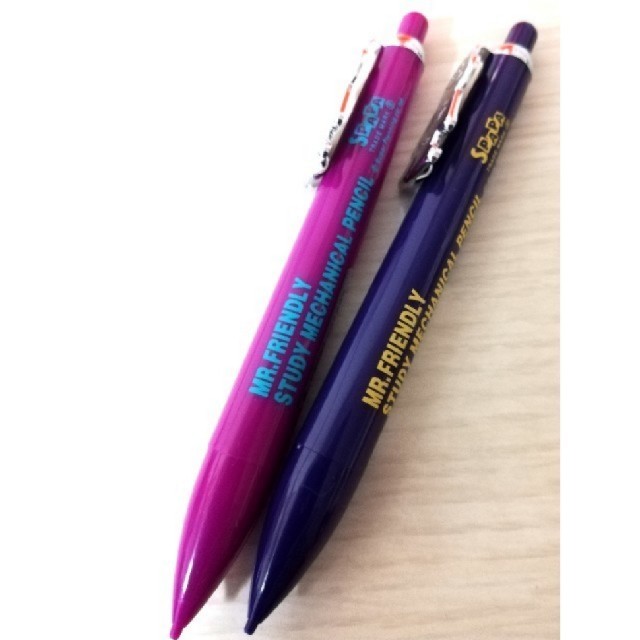 ミスターフレンドリー シャープペン 2本の通販 by mint's shop｜ラクマ