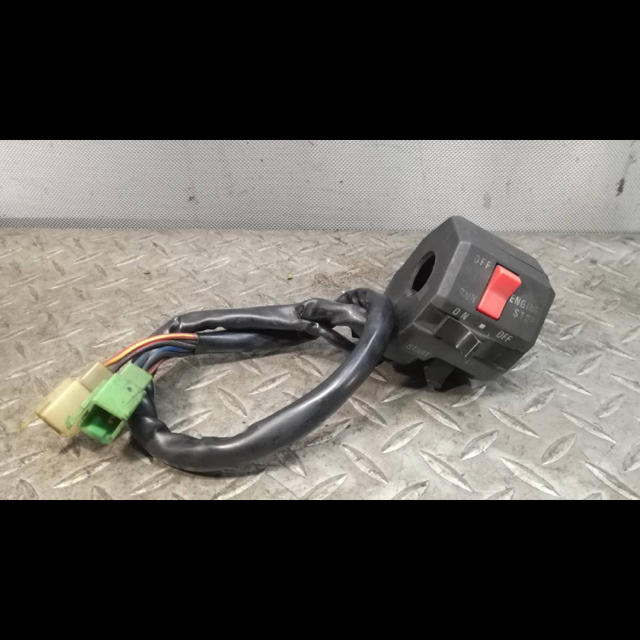 カワサキ - ゼファー400 右側スイッチボックスの通販 by マーサ's shop