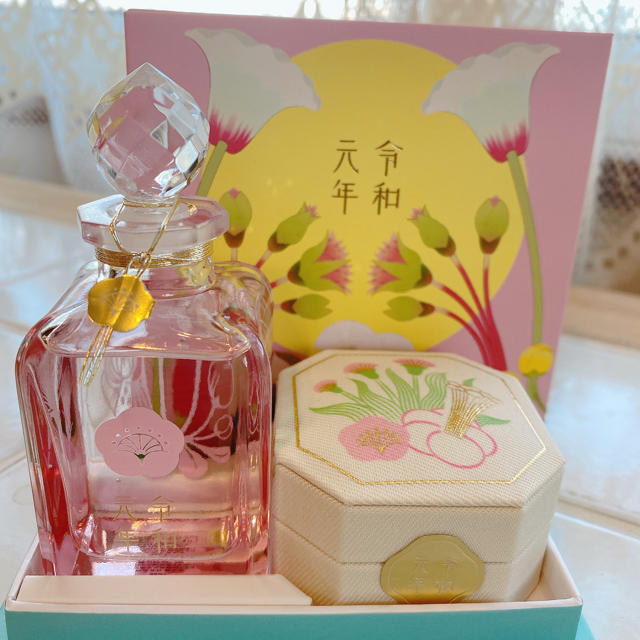 SHISEIDO (資生堂) - 資生堂令和元年記念 香水・白粉セットの通販 by