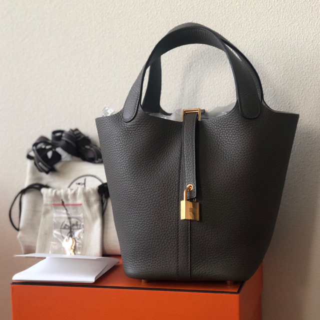 HERMES - ご専用 新品未使用 エタン HERMES ピコタン 18 PMの通販 by