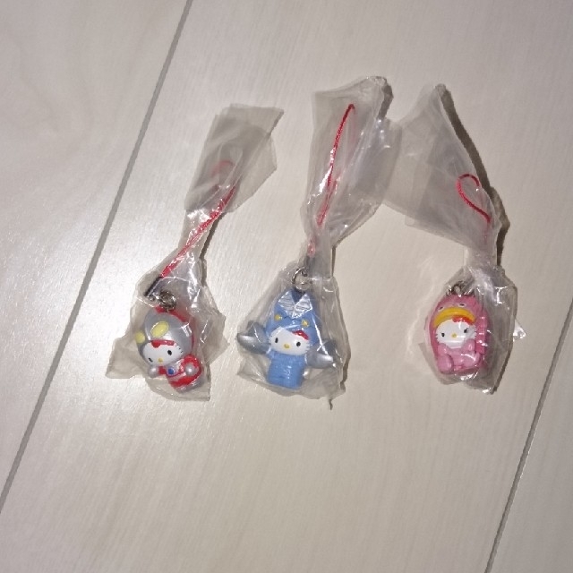 ハローキティ - なりきりハローキティストラップ ウルトラマンの通販