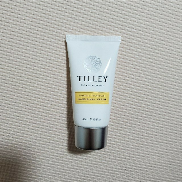 TILLEY ハンド＆ネイルクリーム 45mlの通販 by 𖤣𖥧𖥣𖡡𖥧𖤣𖥧𖥣𖡡𖥧𖤣
