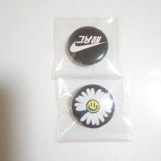 PEACEMINUSONE（バッジ/ピンバッジ）のフリマアイテム一覧