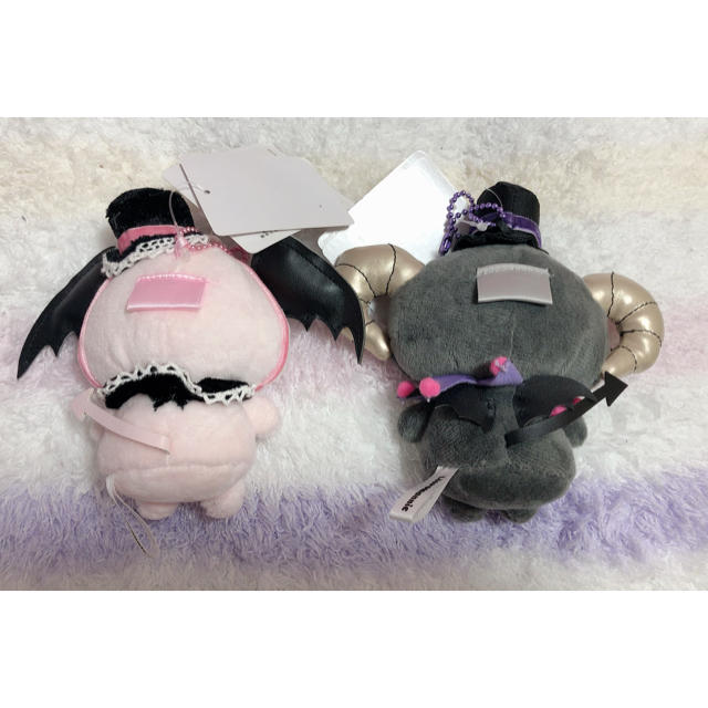 シナモロール - ルロロマニック🖤チェリーとベリーのぬいぐるみ