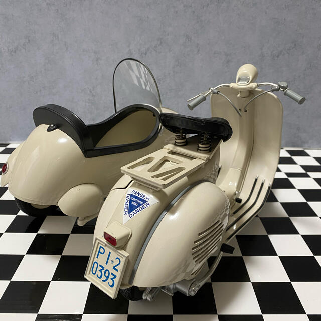 Vespaプラスサイドカー（1／6スケール）の通販 by 大人の秘密基地清須