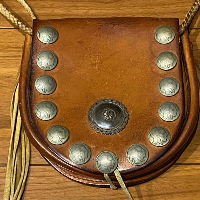 goro's - ゴローズ 良品 丸型カスタムメディスンバック サドルの通販