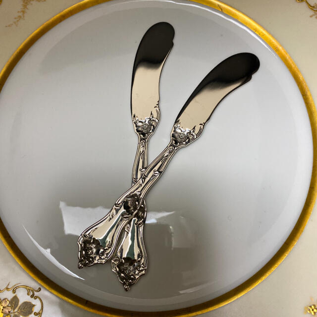 リード＆バートン】純銀 バターナイフ 4本／アールヌーヴォー「深彫