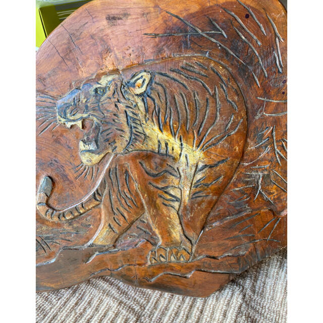木彫り 虎 木製の通販 by みゆき's shop｜ラクマ
