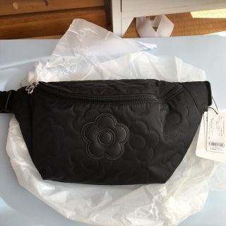 MARY QUANT（ボディバッグ/ウエストポーチ）のフリマアイテム一覧