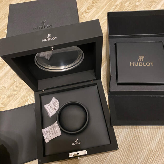 HUBLOT - ウブロの箱の通販 by y｜ウブロならラクマ