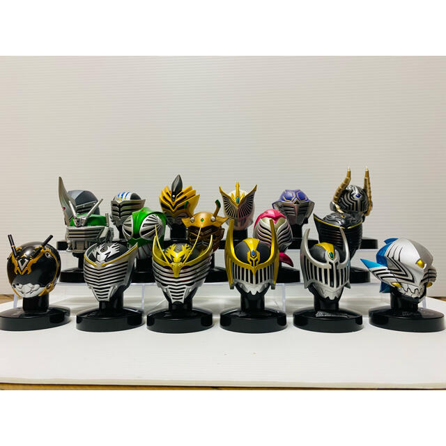 送料込】ライダーマスクコレクション 仮面ライダー龍騎 17体セットの