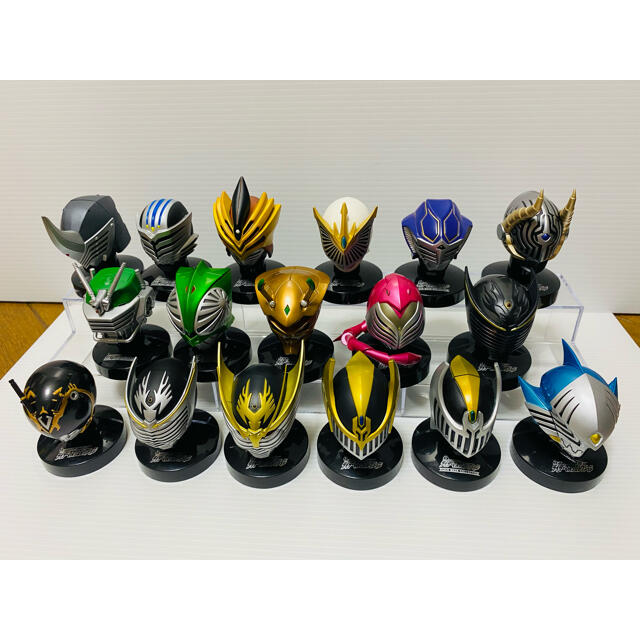送料込】ライダーマスクコレクション 仮面ライダー龍騎 17体セットの