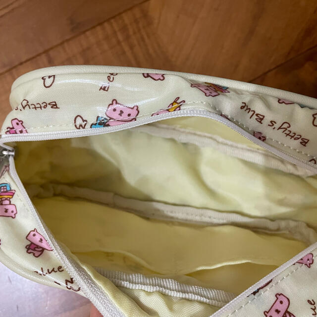 BETTY'S BLUE - べティーズブルー Betty's blue ペンケース ポーチ