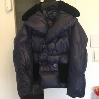 COMME des GARCONS（ダウンジャケット）のフリマアイテム一覧