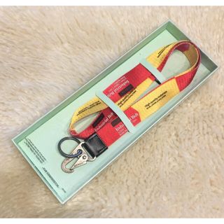 Off-White（キーホルダー）のフリマアイテム一覧