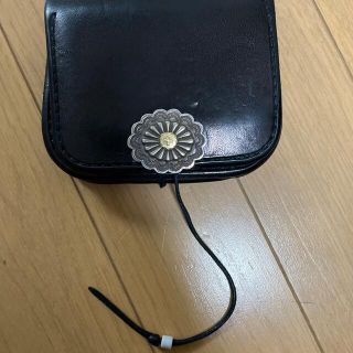 goro's - goro's フラワーコンチョゴローズ 角型小銭入れ 黒 マチ有り