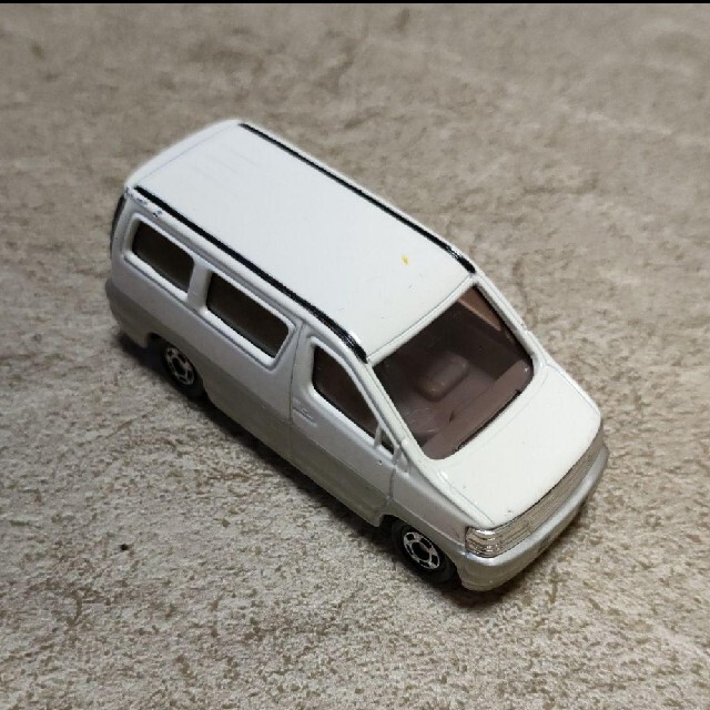 Takara Tomy - トミカ トヨタ エルグランドの通販 by 尼寿神｜タカラ