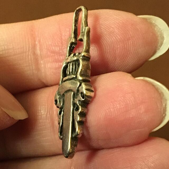 A&G - A&G ダガーペンダントの通販 by ひらぱぱ｜エーアンドジーならラクマ