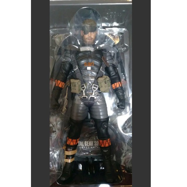 ホットトイズ メタルギアソリッド 3 ネイキッド スネークの通販 by