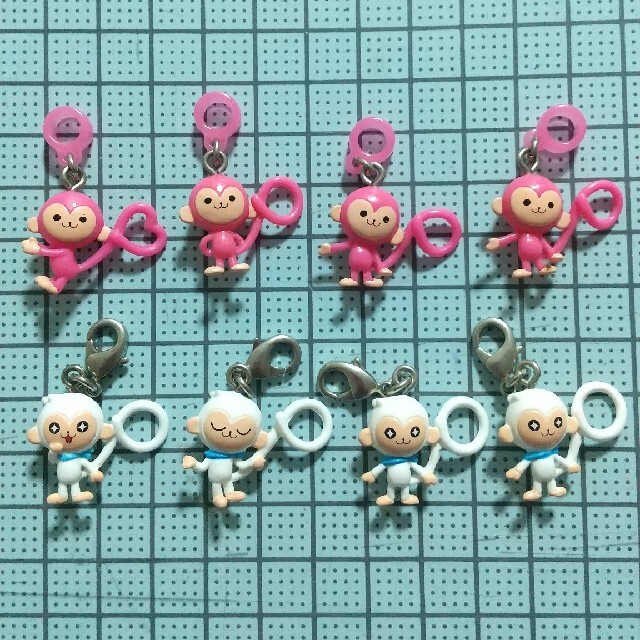 新品未使用】PINKY ピンキーモンキー チャーム 8個セットの通販 by