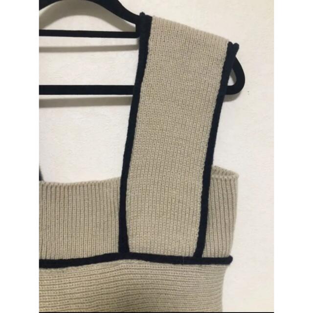 TAN ニットビスチェ