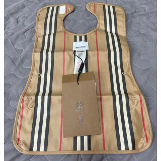 BURBERRY（お食事エプロン）のフリマアイテム一覧