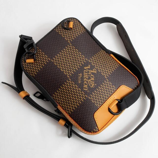 ルイ ヴィトン ダミエジャイアント モノグラム ボディバッグ（未使用