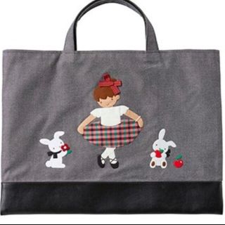 familiar（レッスンバッグ ・ ブラック/黒色系）のフリマアイテム一覧