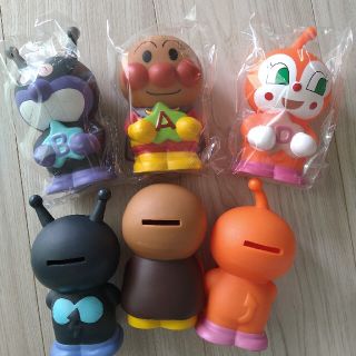 アンパンマン 貯金箱のフリマアイテム一覧