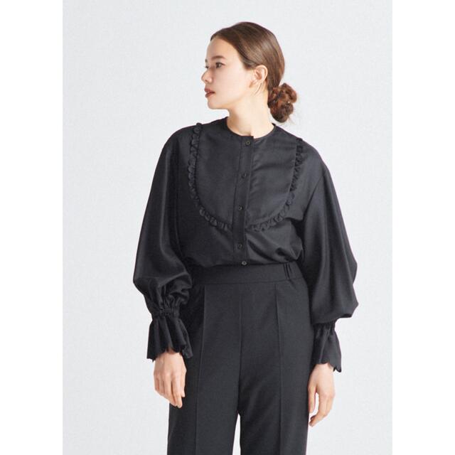 yori ヨリ スカラップ カットワークブラウス