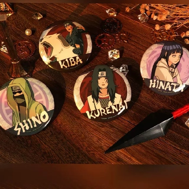 ナルト疾風伝 NARUTO ◎中国限定 ・紅班 ラメ缶 バッジ セットの通販