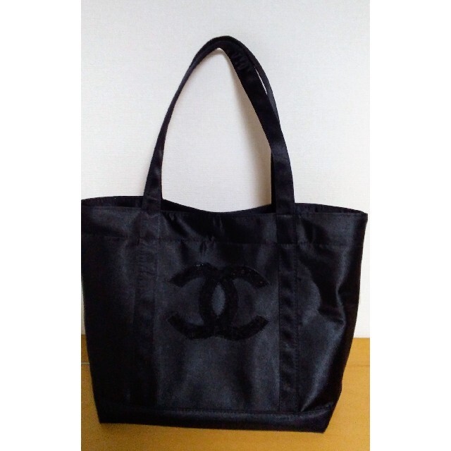 CHANEL - ノベルティ 可愛いスパンコールトートバッグ♪の通販 by ねこ