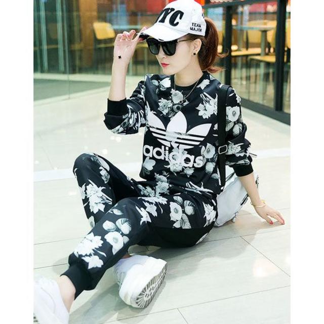 adidas - □送料無料☆adidas☆アディダス花柄セットアップ☆の通販 by