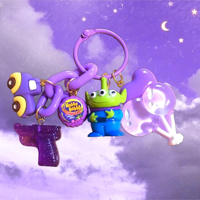 リトルグリーンメン 紫の通販 by こんにちは｜ラクマ