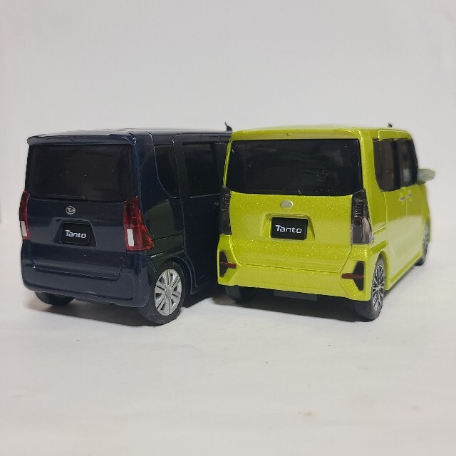 ダイハツ - ダイハツ タント プルバックカー 2台セットの通販 by