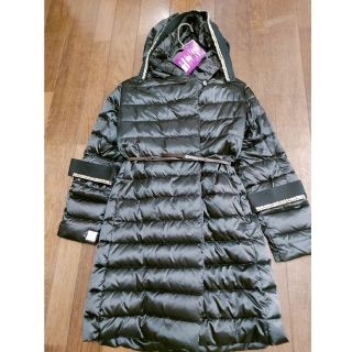 Max Mara（ビジュー ・ ダウンコート）のフリマアイテム一覧