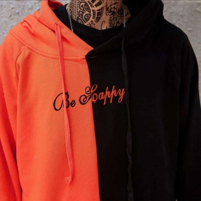 新品‼️ 送料無料 バイカラー ニコちゃん オレンジ 黒 パーカー 韓国