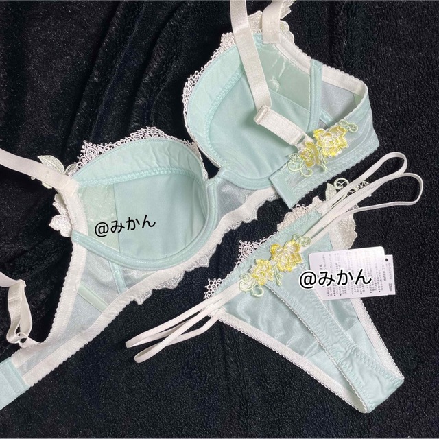 Wacoal - サルート56グループPアップブラソングセット(メロン)の通販