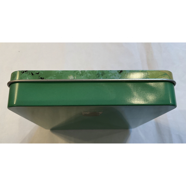 となりのトトロ】 かるた 缶ケース入の通販 by おはな's shop｜ラクマ