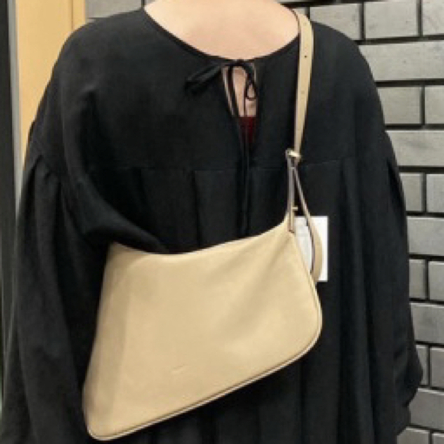 ORSETTO - ORSETTO（オルセット）ボディーバッグの通販 by