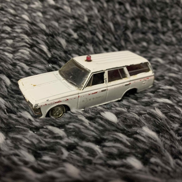 トミカ トヨタ クラウン 救急車 中古ジャンク品の通販 by ヒロ's shop