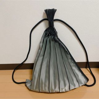 PLEATS PLEASE ISSEY MIYAKE（リュック/バックパック）のフリマ